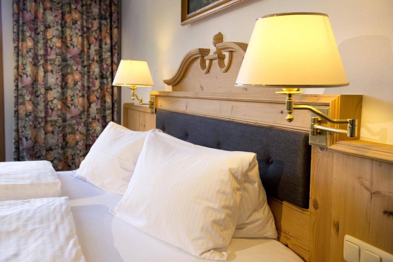 Hotel Wiesenegg Аурах бай Кицбюел Стая снимка